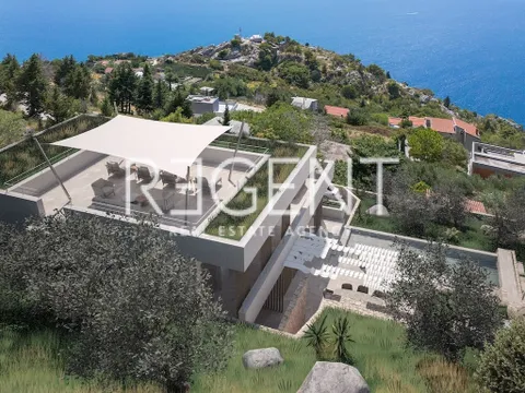 Omiš, Borak - zemljište 1324 m2 s projektom i građevinskom dozvolom za vilu 360 m2